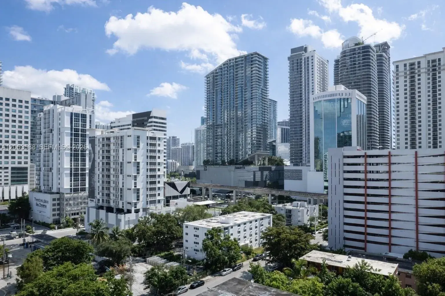 143 SW 9th St # 203, Miami FL 33130