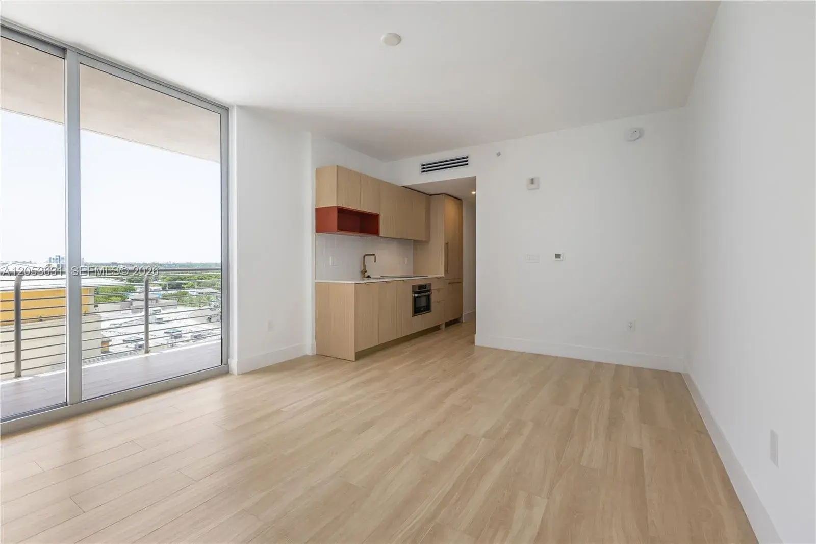 90 NE 32nd ST # 815, Miami FL 33137