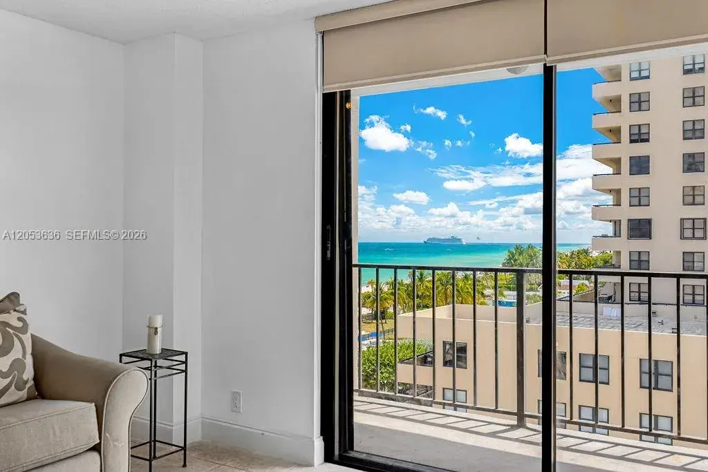 2625 Collins Ave # 702, Miami Beach FL 33140