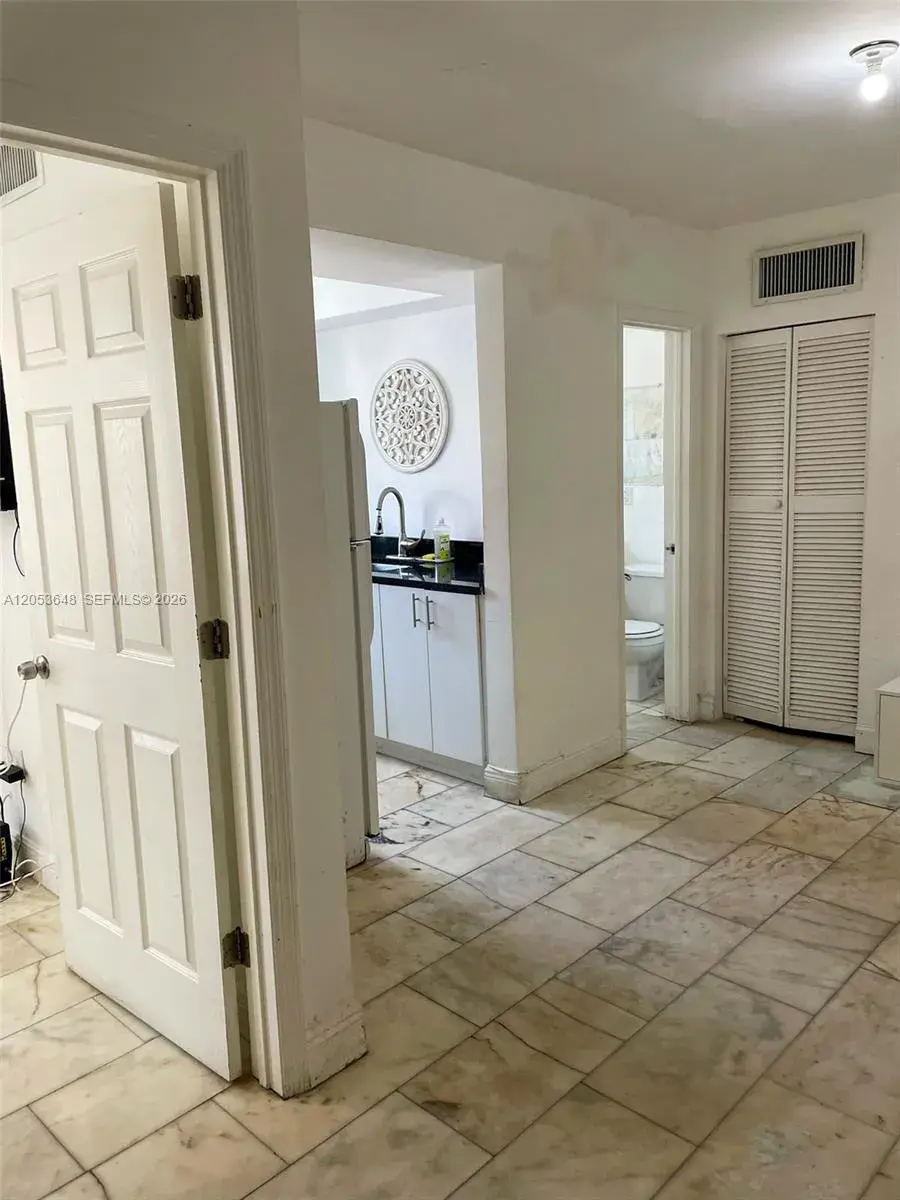 1526 Pennsylvania Ave # 14, Miami Beach FL 33139