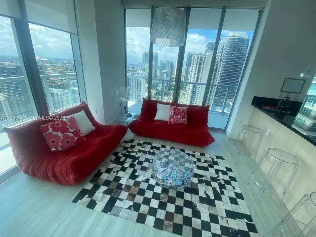 79 SW 12th St, Miami FL 33130