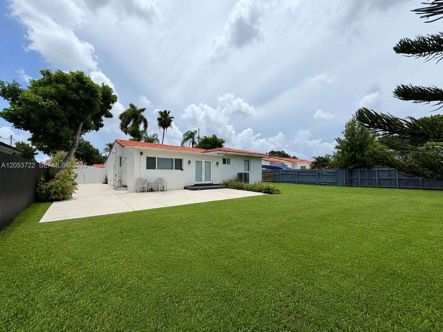 6320 SW 24th St, Miami FL 33155