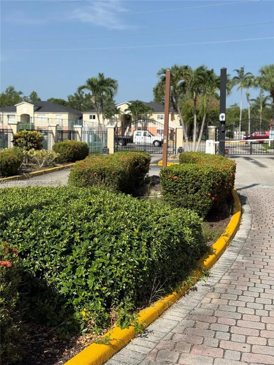 3600 N 56th Ave # 115, Hollywood FL 33021