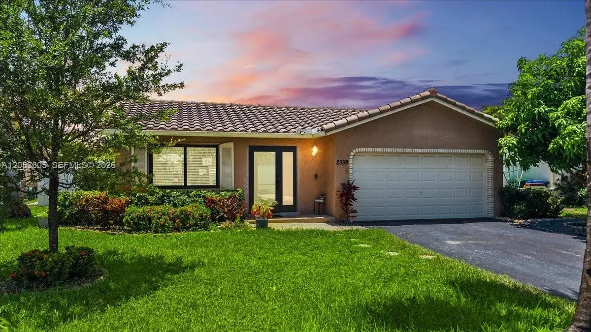 2338 NW 98th Way, Coral Springs FL 33065