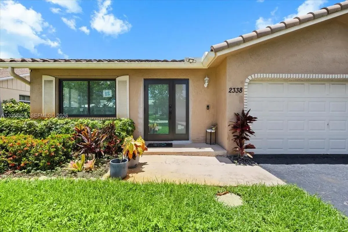 2338 NW 98th Way, Coral Springs FL 33065