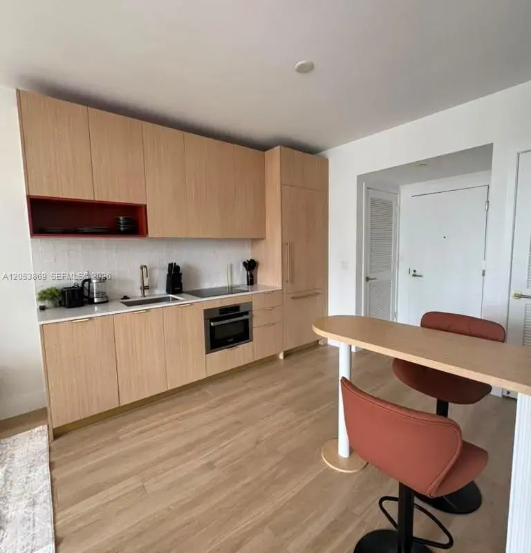 90 NE 32nd St # 811, Miami FL 33137