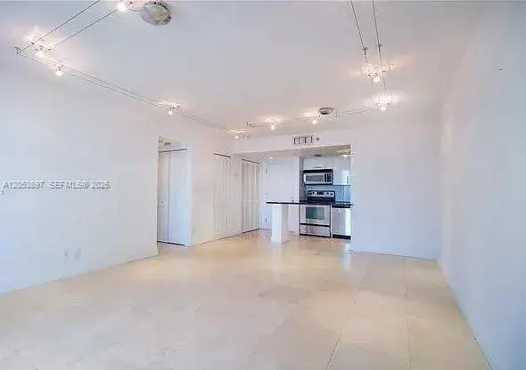 770 Claughton Island Dr # 1008, Miami FL 33131