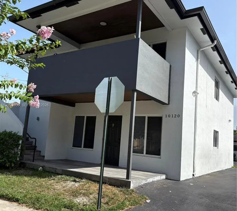 10128 W Fern St, Miami FL 33157