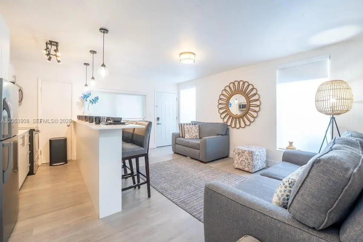 1 bedroom 1 bath Residential Lease for rent at 7830 abbott ave # 3, Miami Beach FL 33141