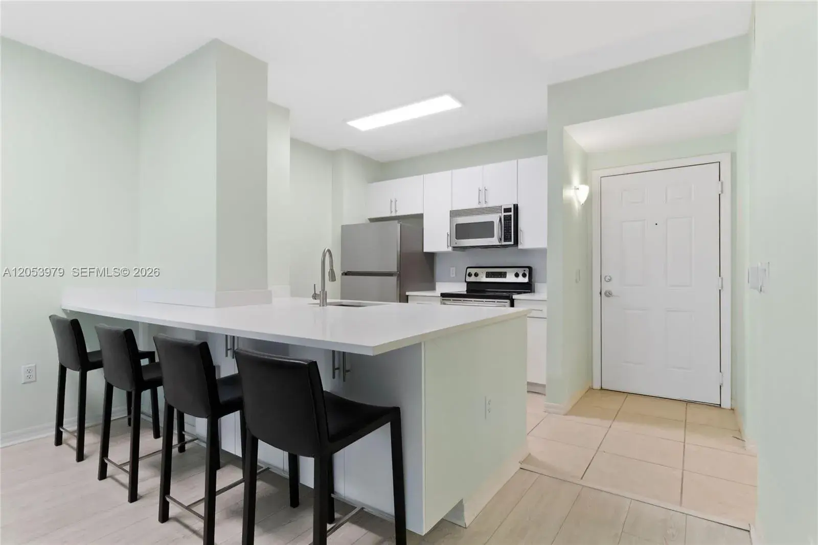 2421 NE 65th St # 217, Fort Lauderdale FL 33308
