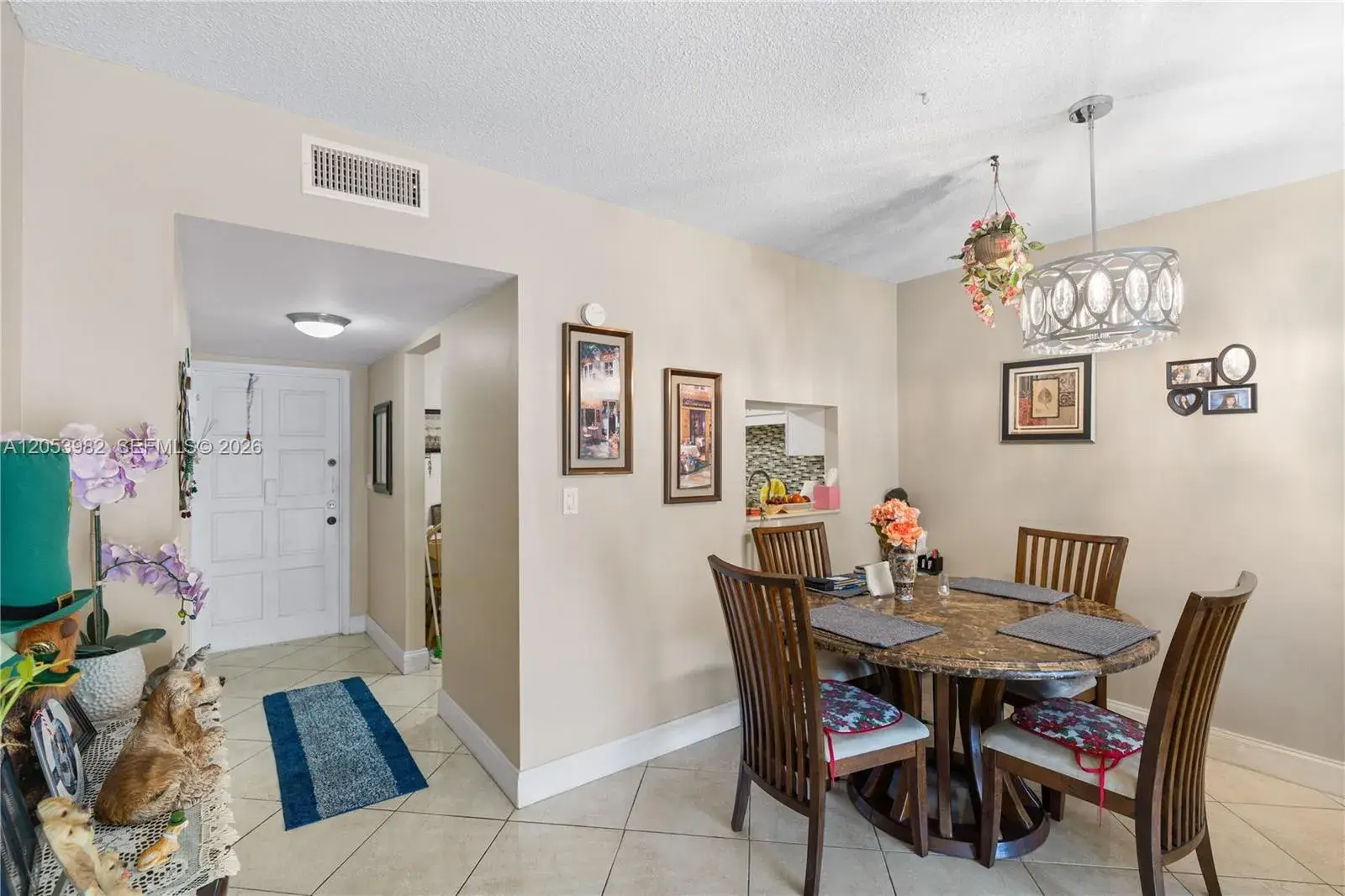 1000 Hillcrest Ct # 214, Hollywood FL 33021