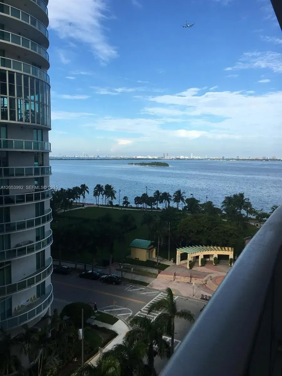 488 NE 18 st # 809, Miami FL 33132