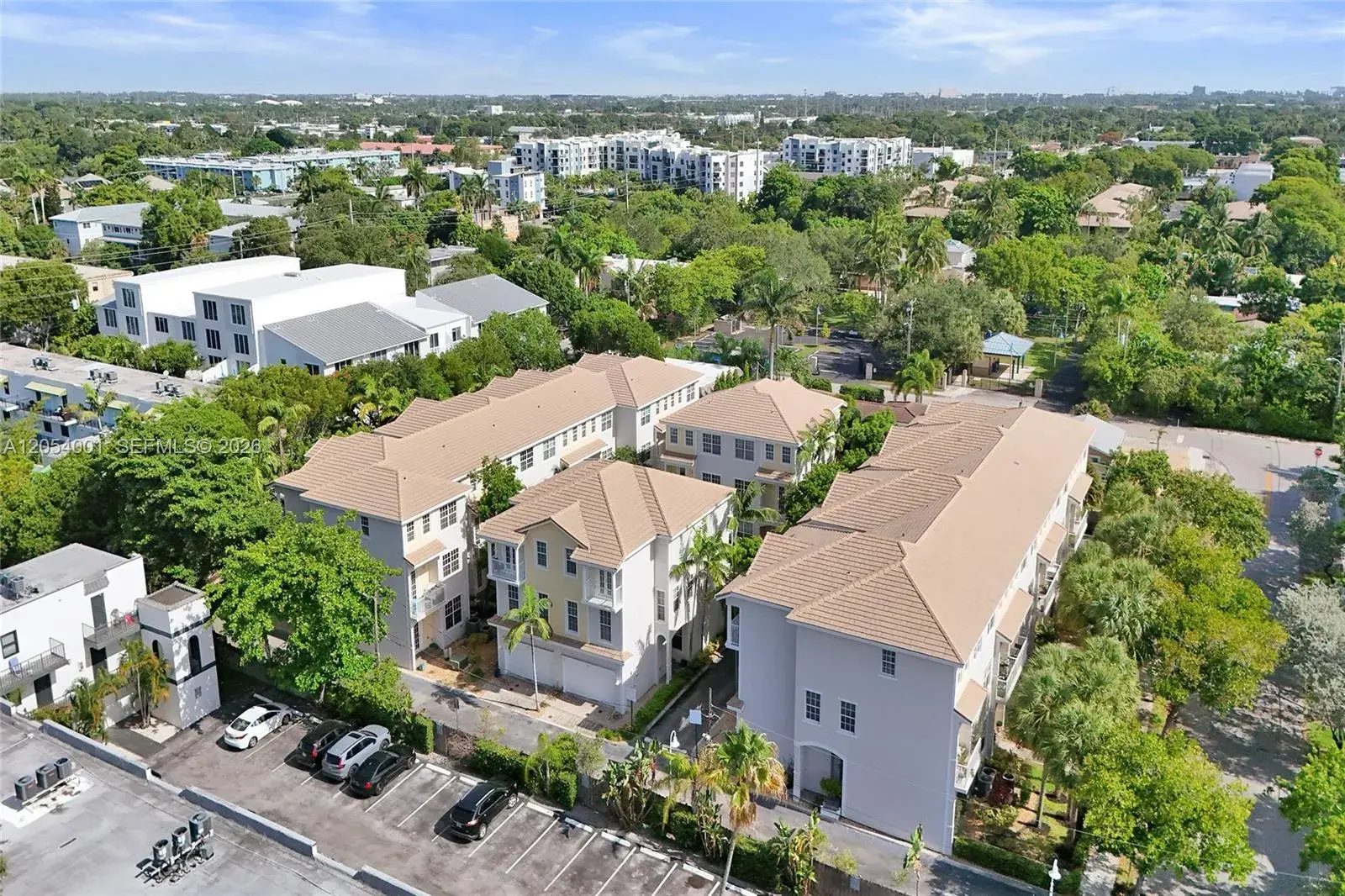 3 bedroom 3 bath Residential for sale at 2726 Old Florida Trail, Wilton Manors FL 33334