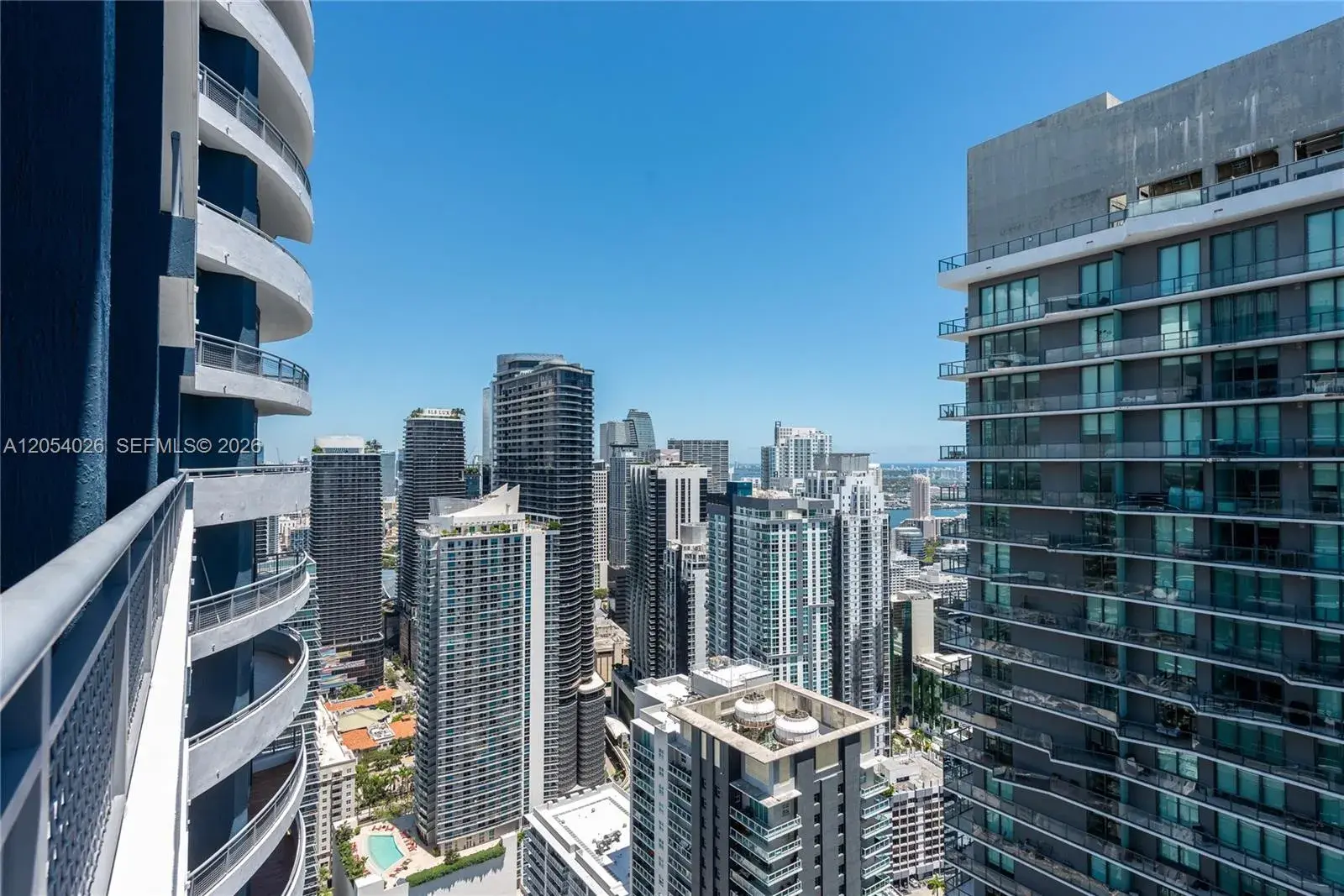 60 SW 13th St # 4808, Miami FL 33130
