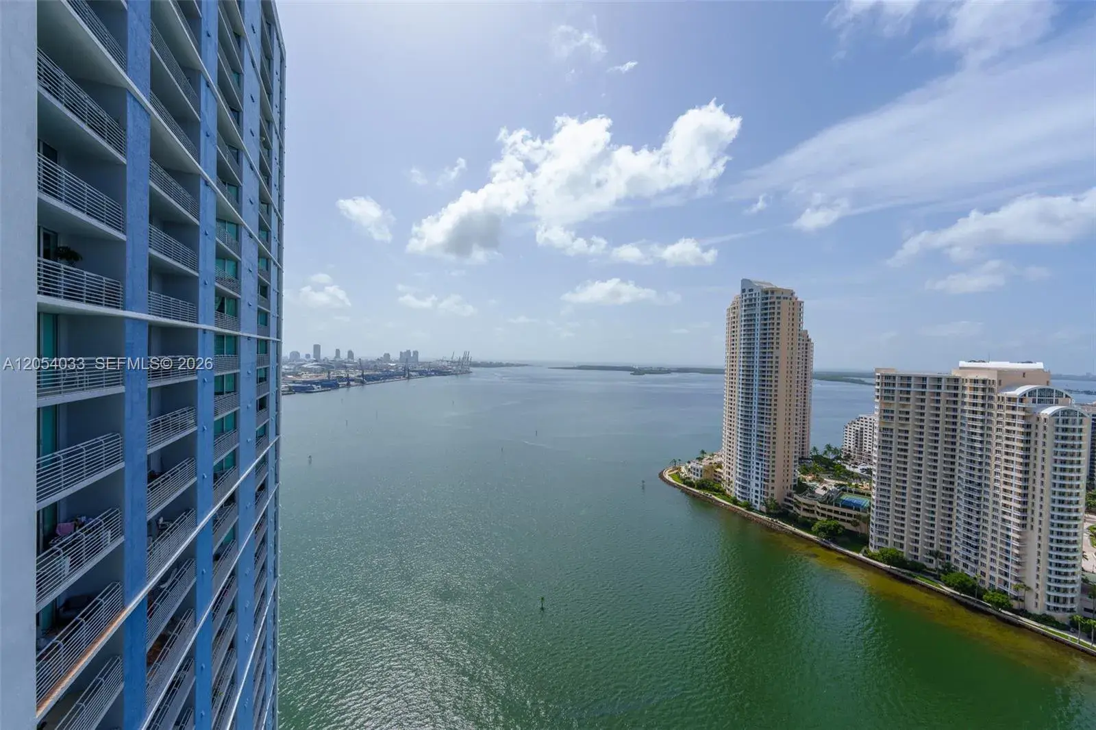 325 S Biscayne Blvd # 3326, Miami FL 33131