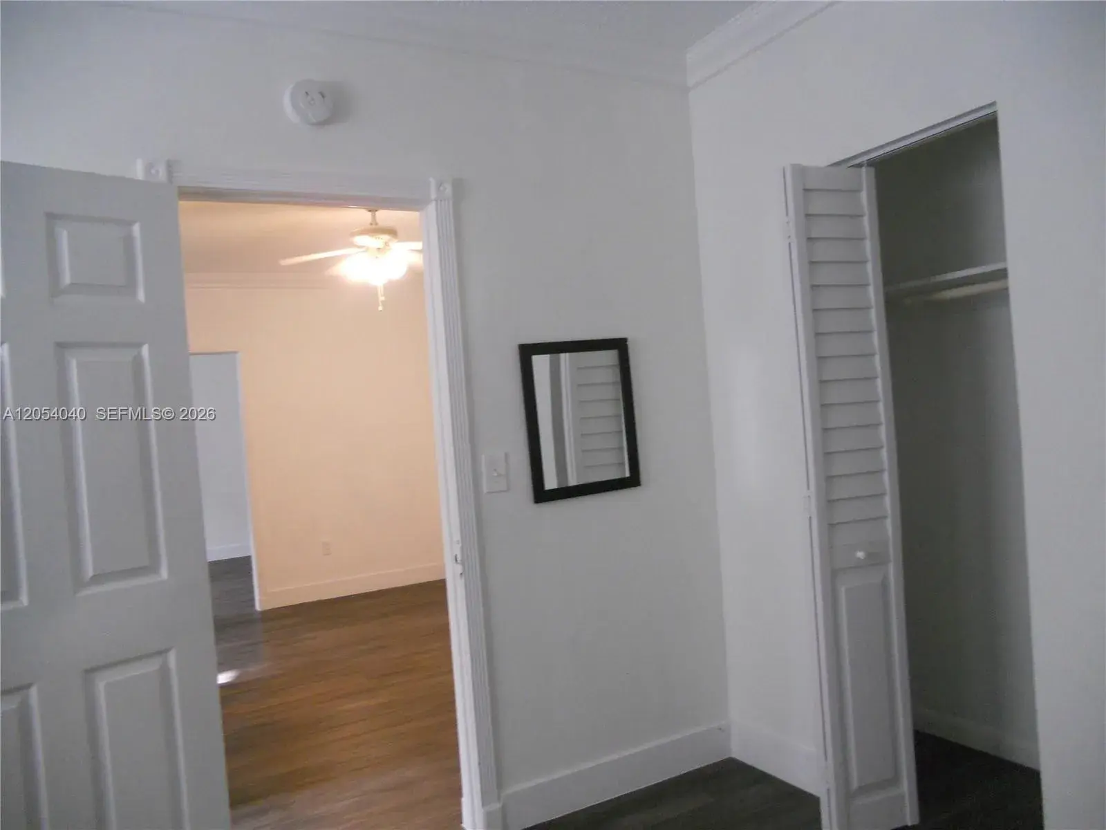 1043 NW 2nd St # 9, Miami FL 33128