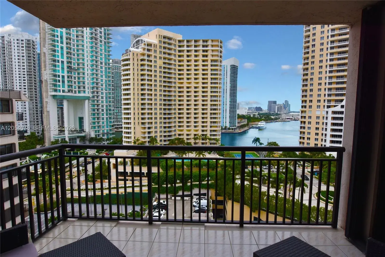 540 Brickell Key Dr # 1414, Miami FL 33131