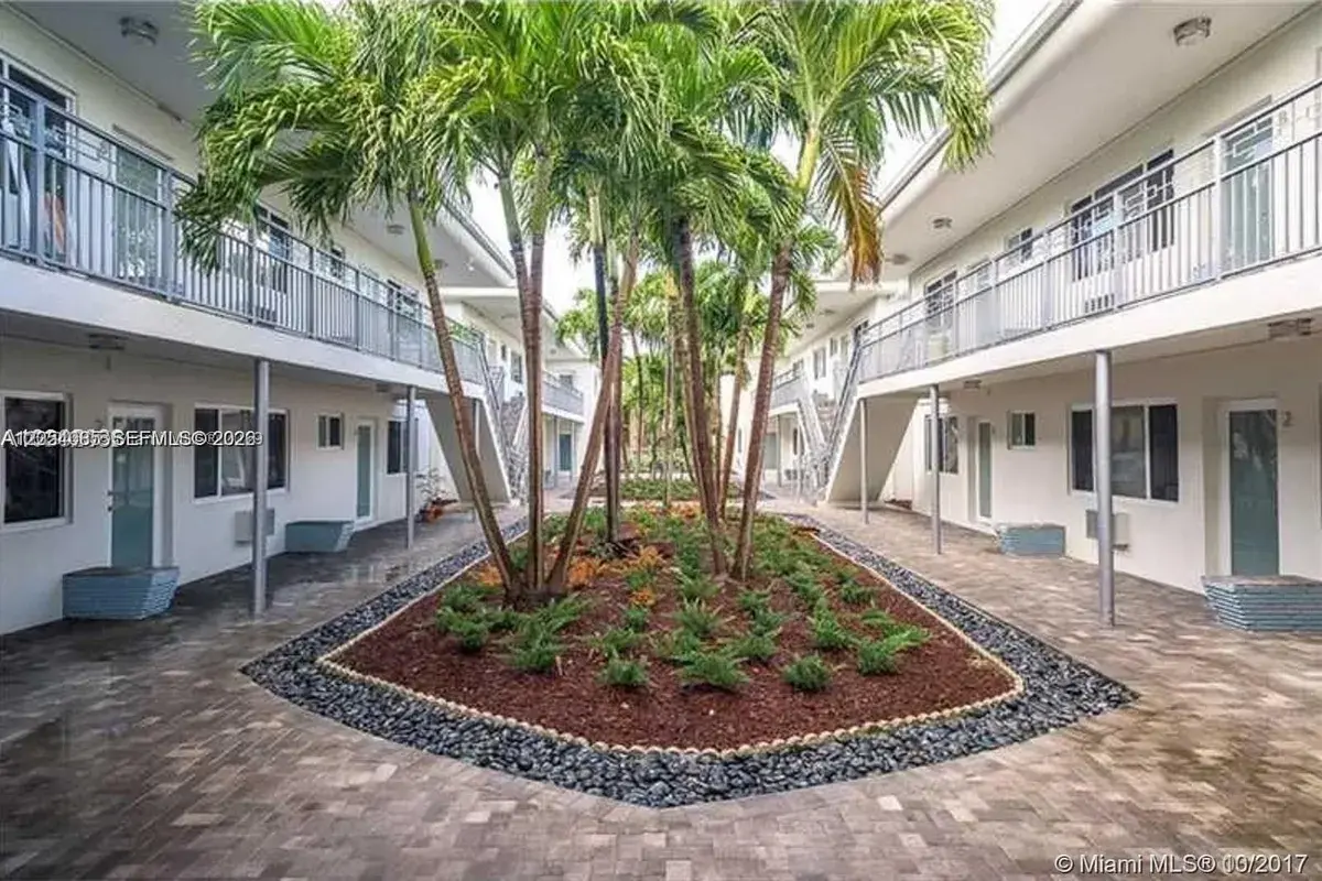 330 86th St # 2, Miami Beach FL 33141