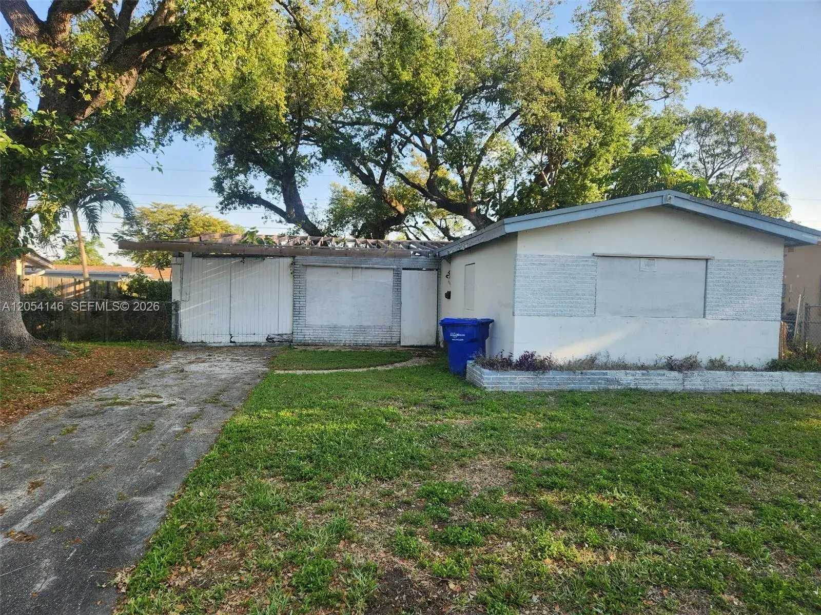 3 bedroom 3 bath Residential for sale at 6331 Harding St, Hollywood FL 33024