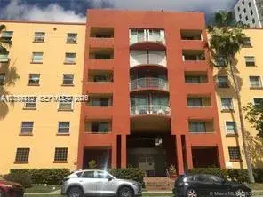 1 bedroom 1 bath Residential Lease for rent at 501 SW 1st St # 311, Miami FL 33130