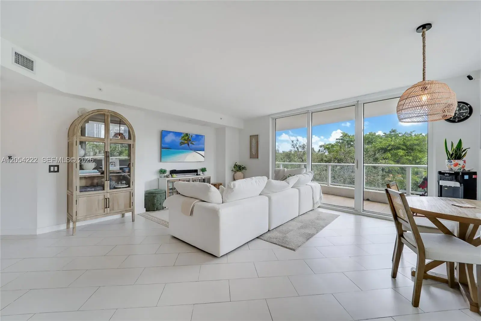 2 bedroom 2 bath Residential Lease for rent at 4250 Biscayne Blvd # 301, Miami FL 33137