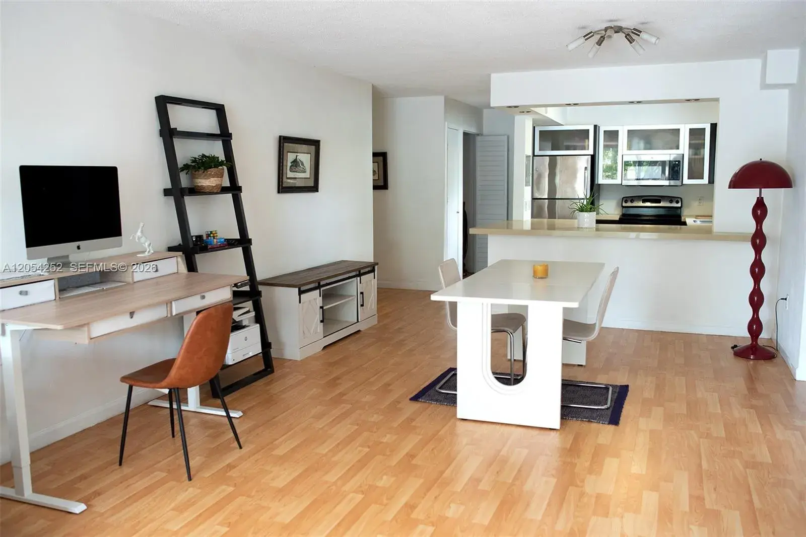 1 bedroom 1 bath Residential for sale at 1045 10th St # 204, Miami Beach FL 33139