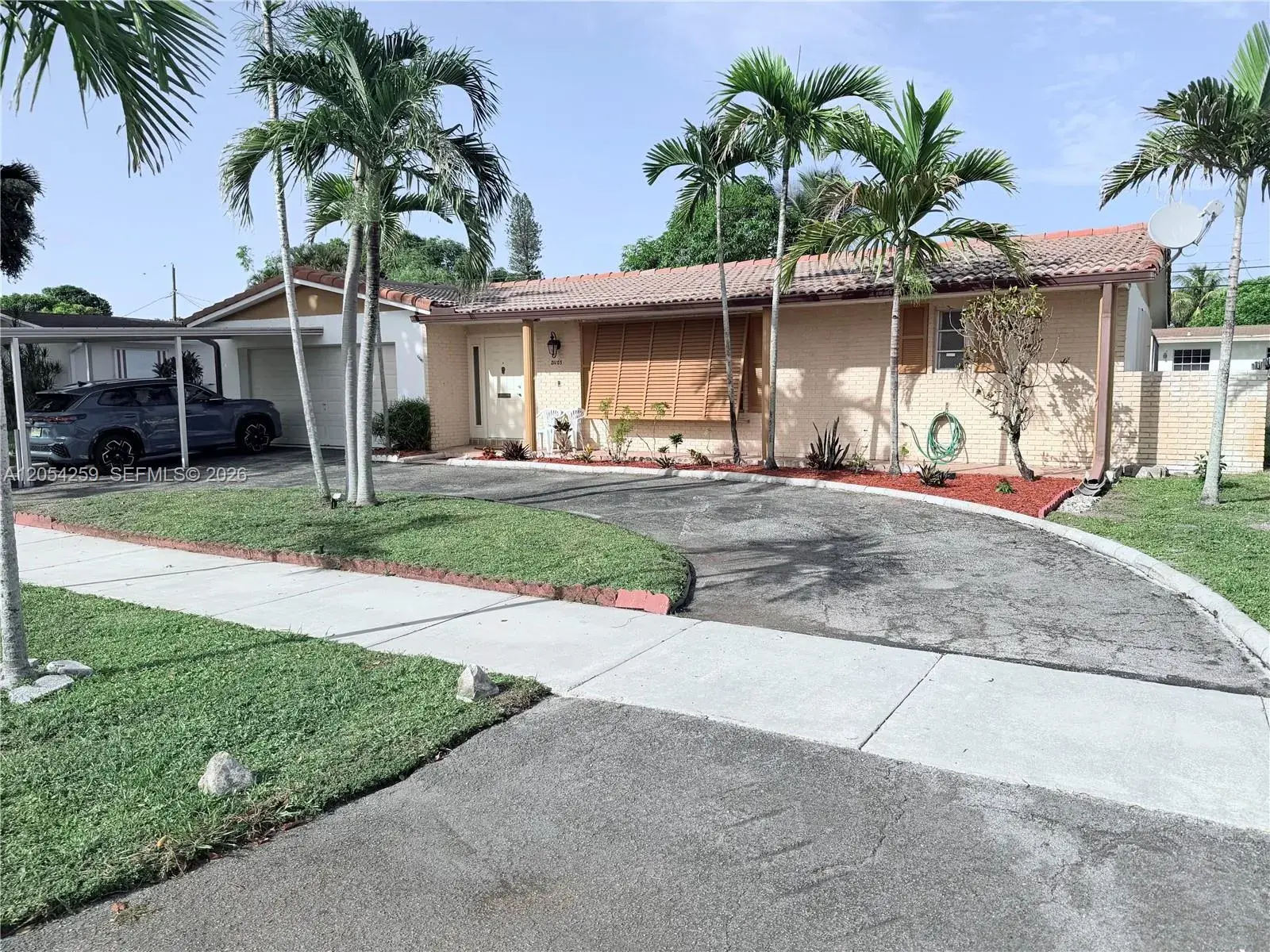 3 bedroom 2 bath Residential for sale at 21105 NW Miami Ct, Miami Gardens FL 33169