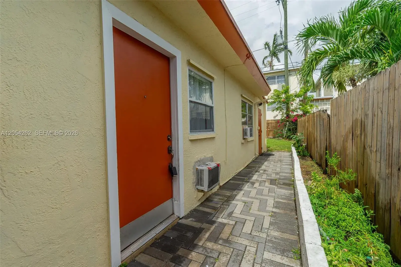 125 Cleveland St, Lake Worth FL 33461