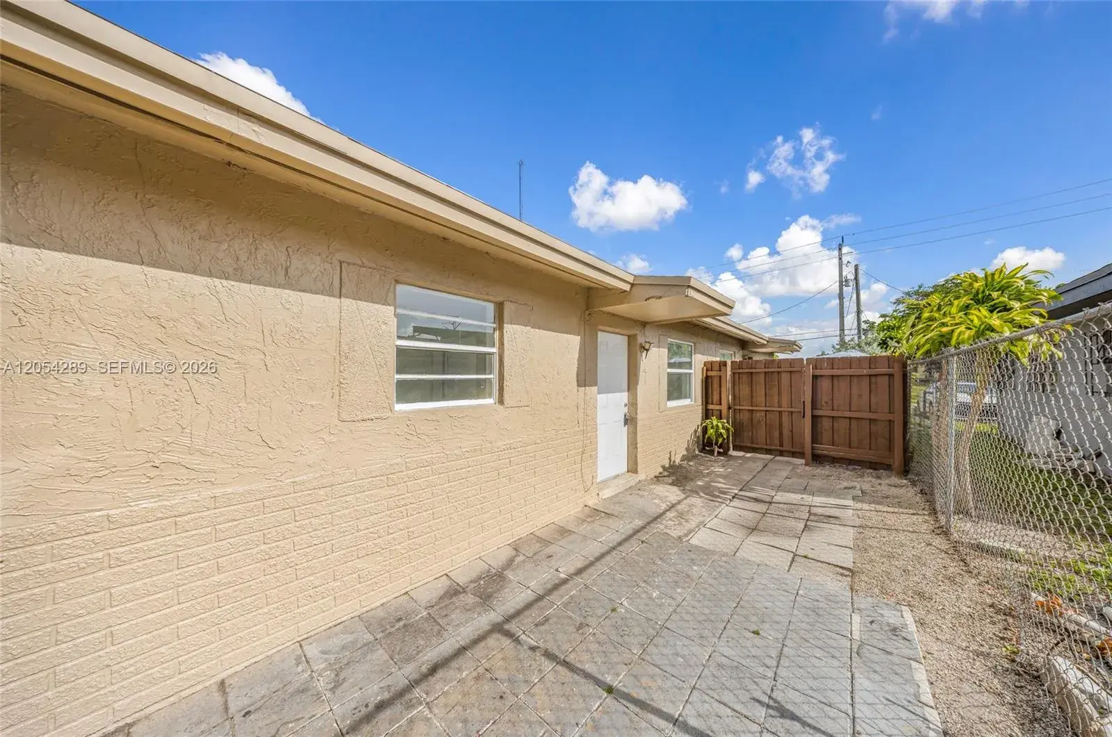 2468 NW 21st St # 2, Fort Lauderdale FL 33311