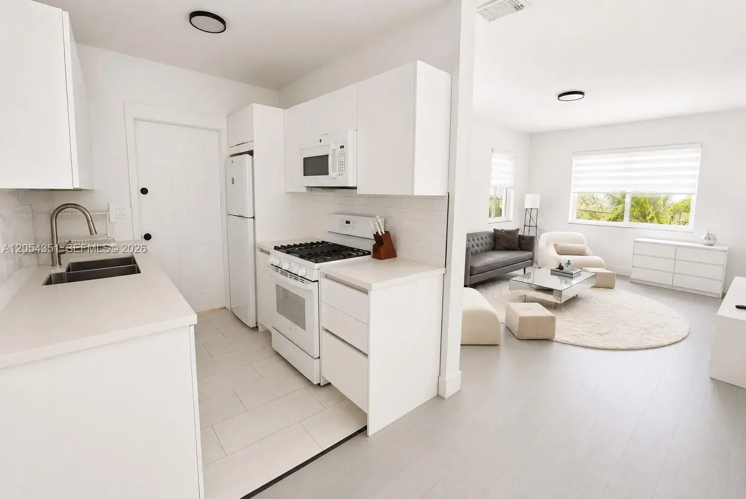 815 W 39th St # 3, Miami Beach FL 33140