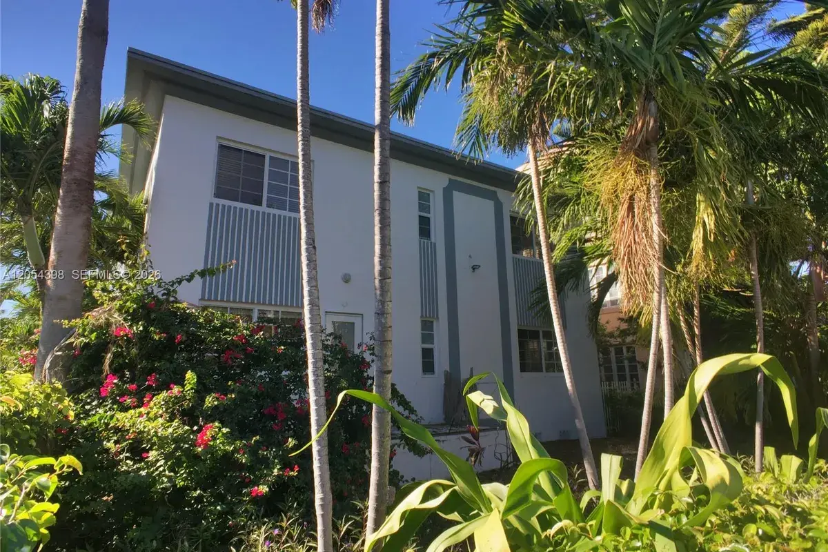 901 7th St # 1, Miami Beach FL 33139