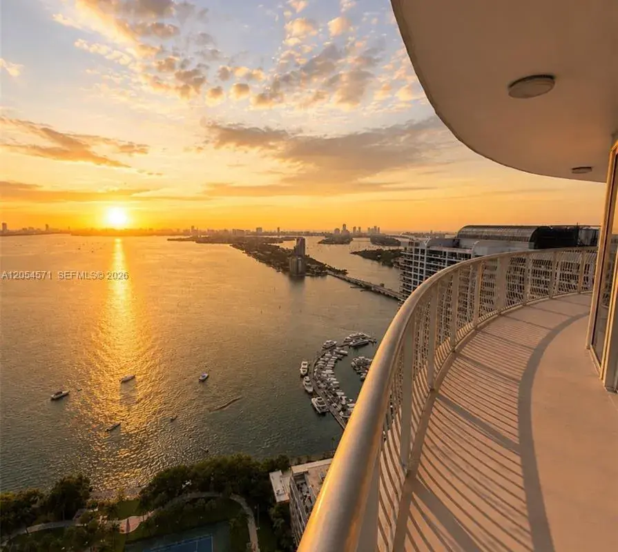 1750 N Bayshore Dr # 4201, Miami FL 33132