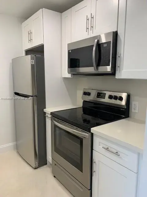 1 bedroom 1 bath Residential Lease for rent at 4120 NW 88th Ave # 201, Coral Springs FL 33065