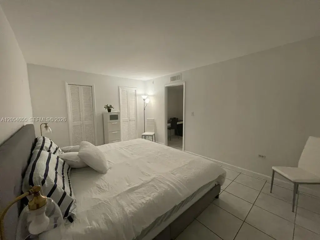 1881 Washington Ave # 4D, Miami Beach FL 33139