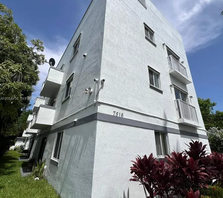 7516 NE 1st Ave # 203, Miami FL 33138