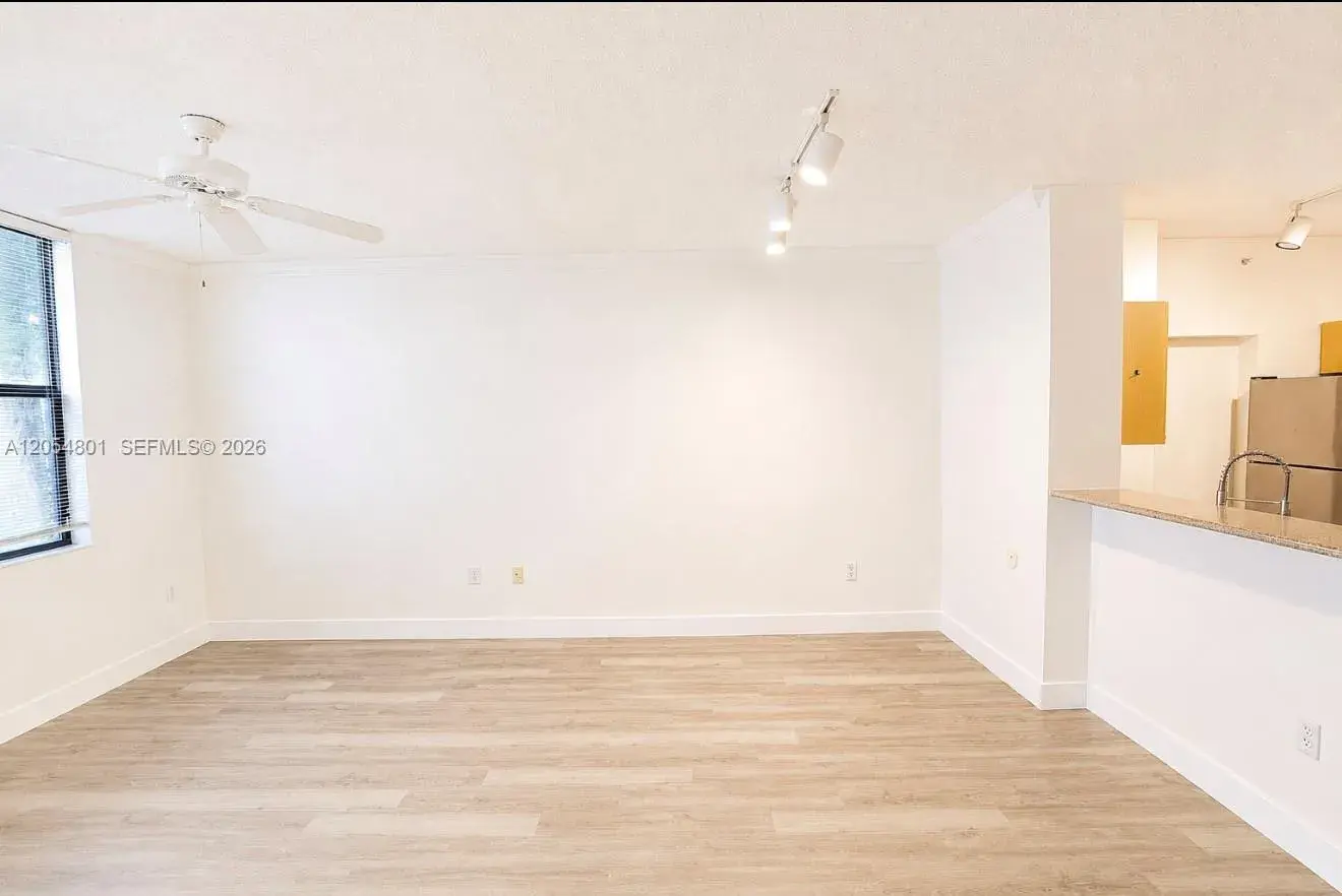 1919 Van Buren St # 115A, Hollywood FL 33020