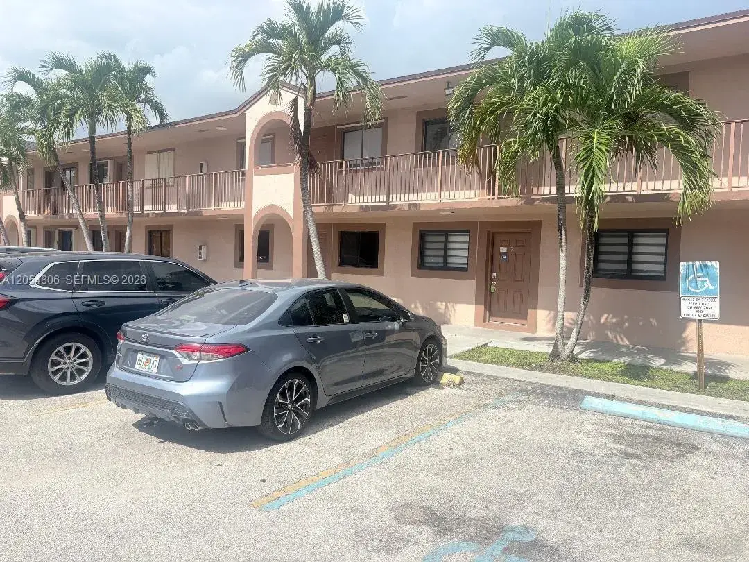 2 bedroom 1 bath Residential for sale at 2332 W 56th St # 7, Hialeah FL 33016