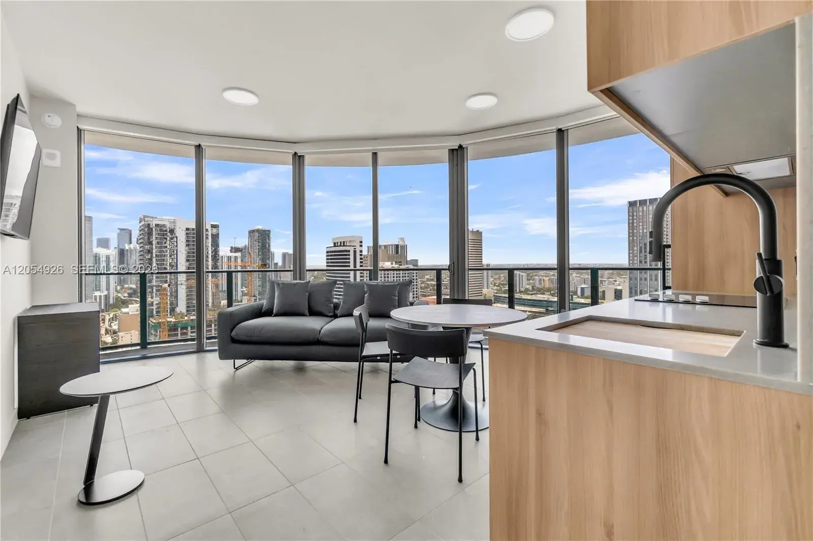 121 NE 5th St # 3405, Miami FL 33132