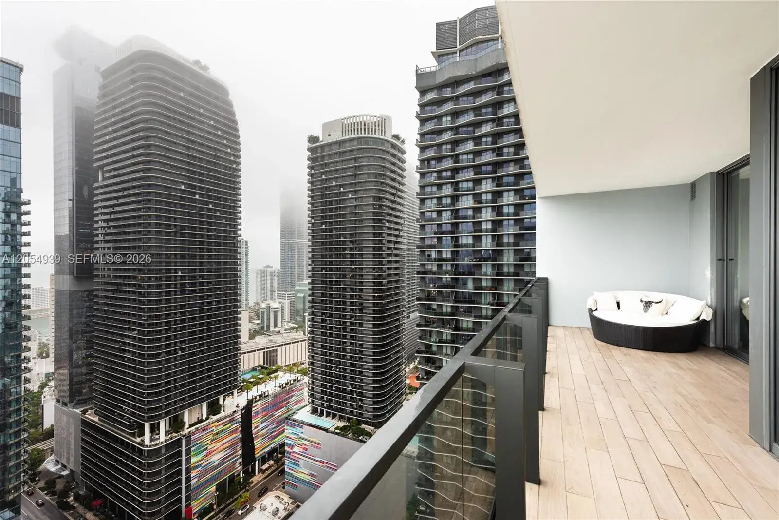 88 SW 7th St # 3005, Miami FL 33130