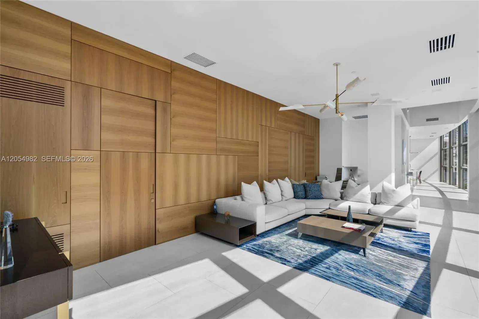 5875 Collins Ave # 401, Miami Beach FL 33140