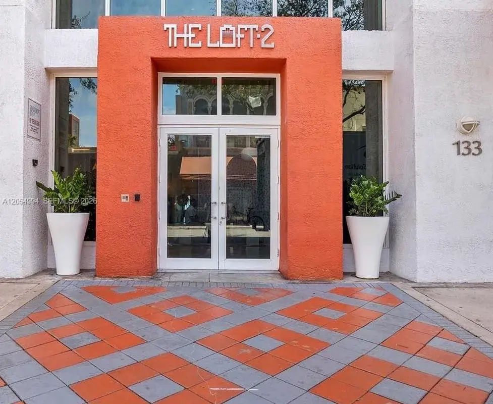 133 NE 2 AVE # 2615, Miami FL 33132