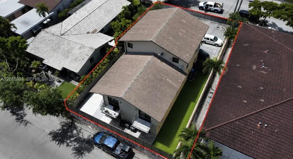 2504 NW 14th St, Miami FL 33125