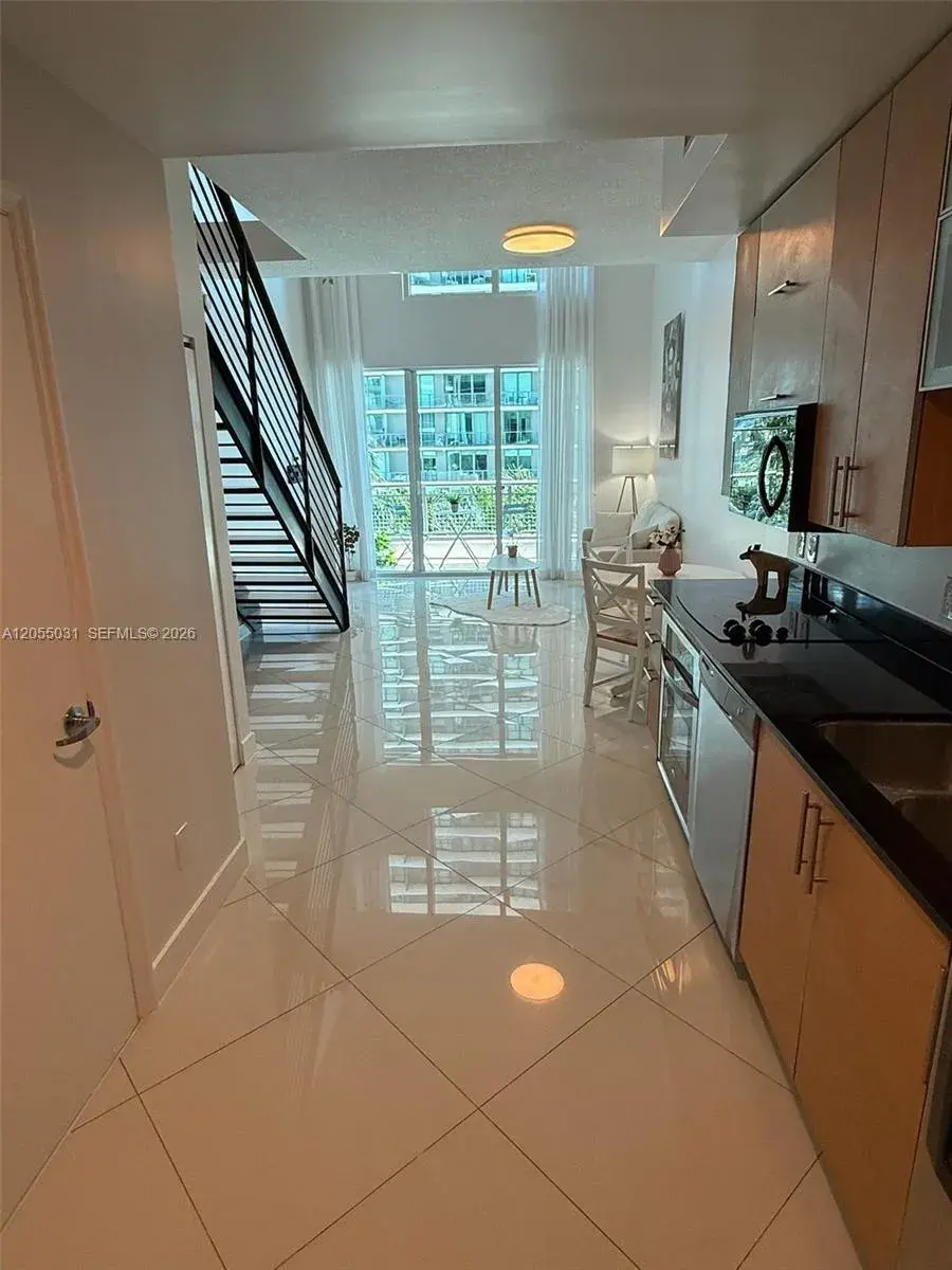 1 bedroom 1 bath Residential Lease for rent at 60 SW 13th St # 1418, Miami FL 33130