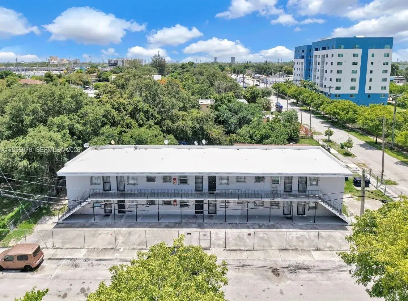 6901 NW 8th Ave, Miami FL 33150