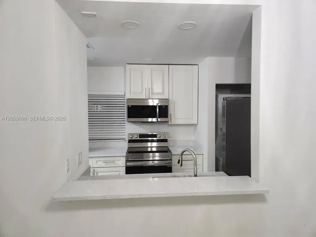 2 bedroom 2 bath Residential for sale at 11643 NW 11th St, Pembroke Pines FL 33026