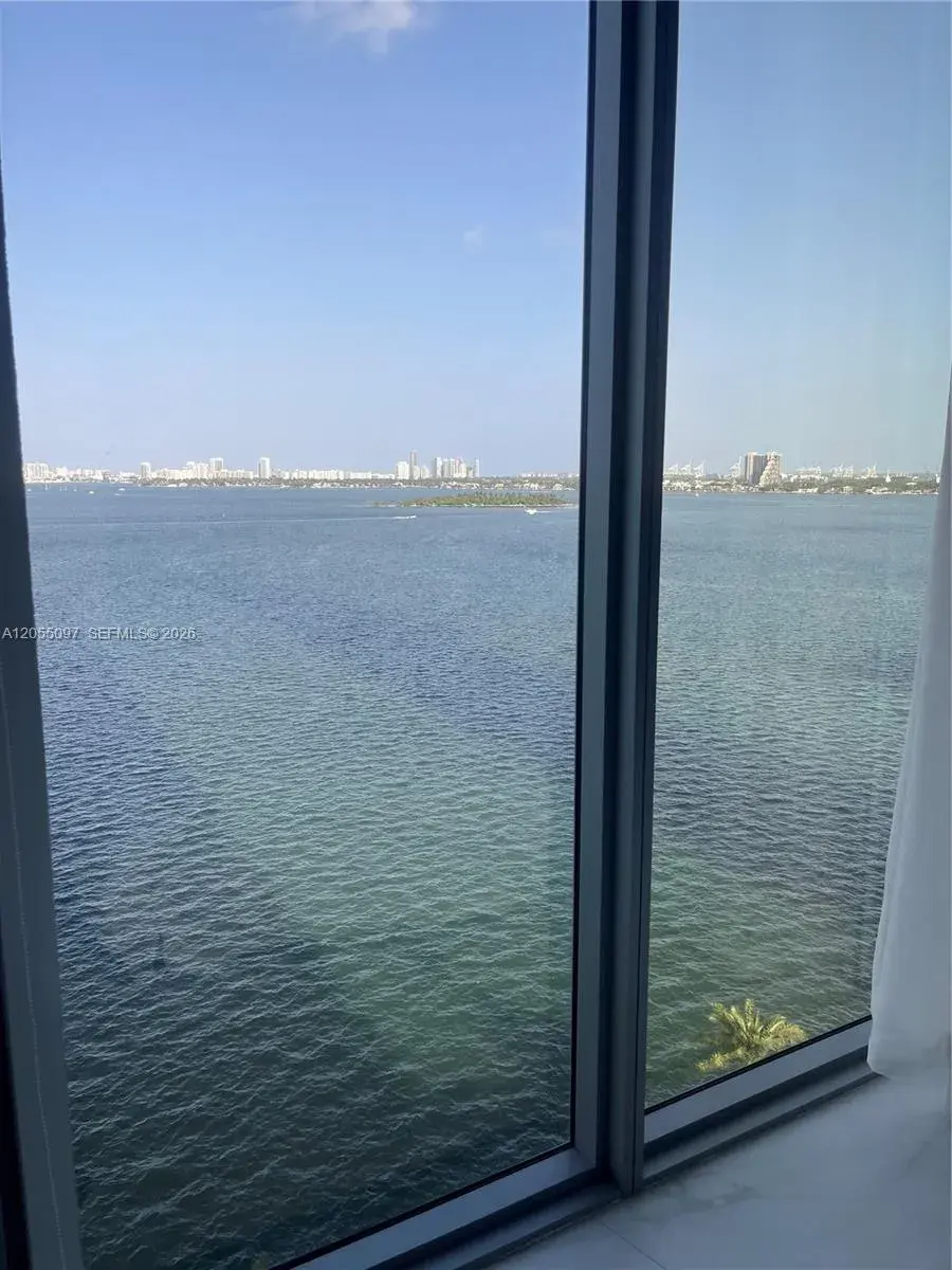 2900 NE 7th Ave # 1006, Miami FL 33137