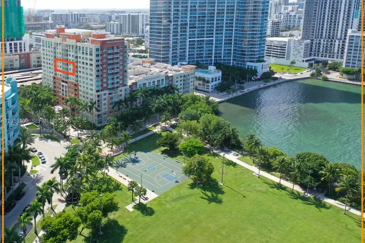 2000 N Bayshore Dr # 1006, Miami FL 33137