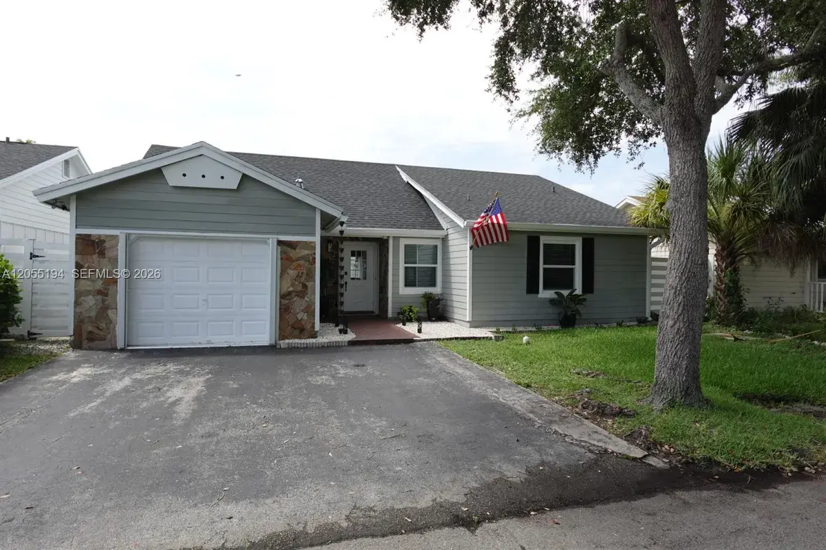 14028 SW 149th Ln, Miami FL 33186