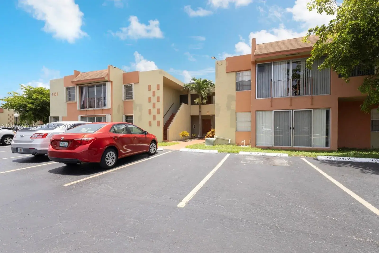 9350 W Flagler St # 208B, Miami FL 33174