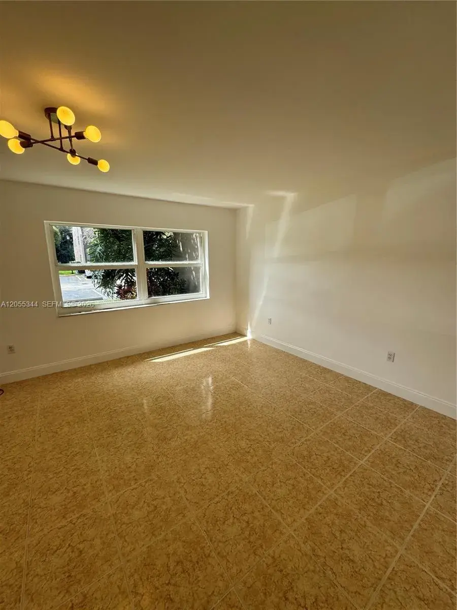9050 NW 28th St # 136, Coral Springs FL 33065